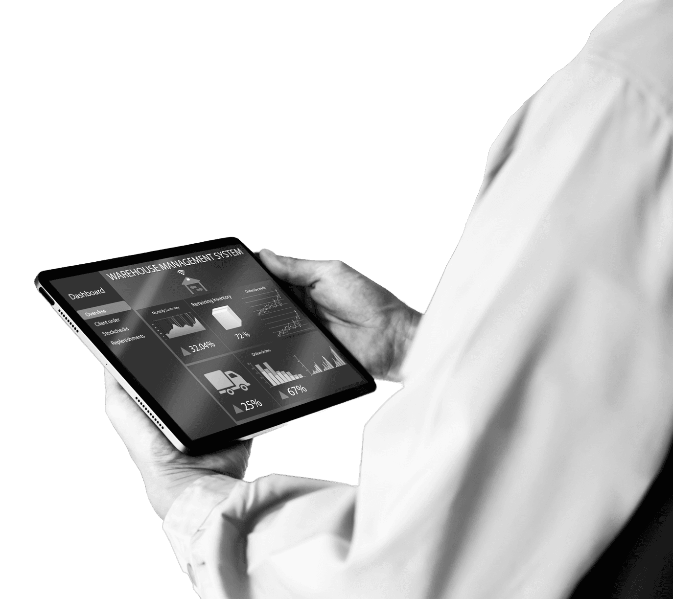 Übersicht der Nachweise auf einem Tablet in einer Lagerhalle.